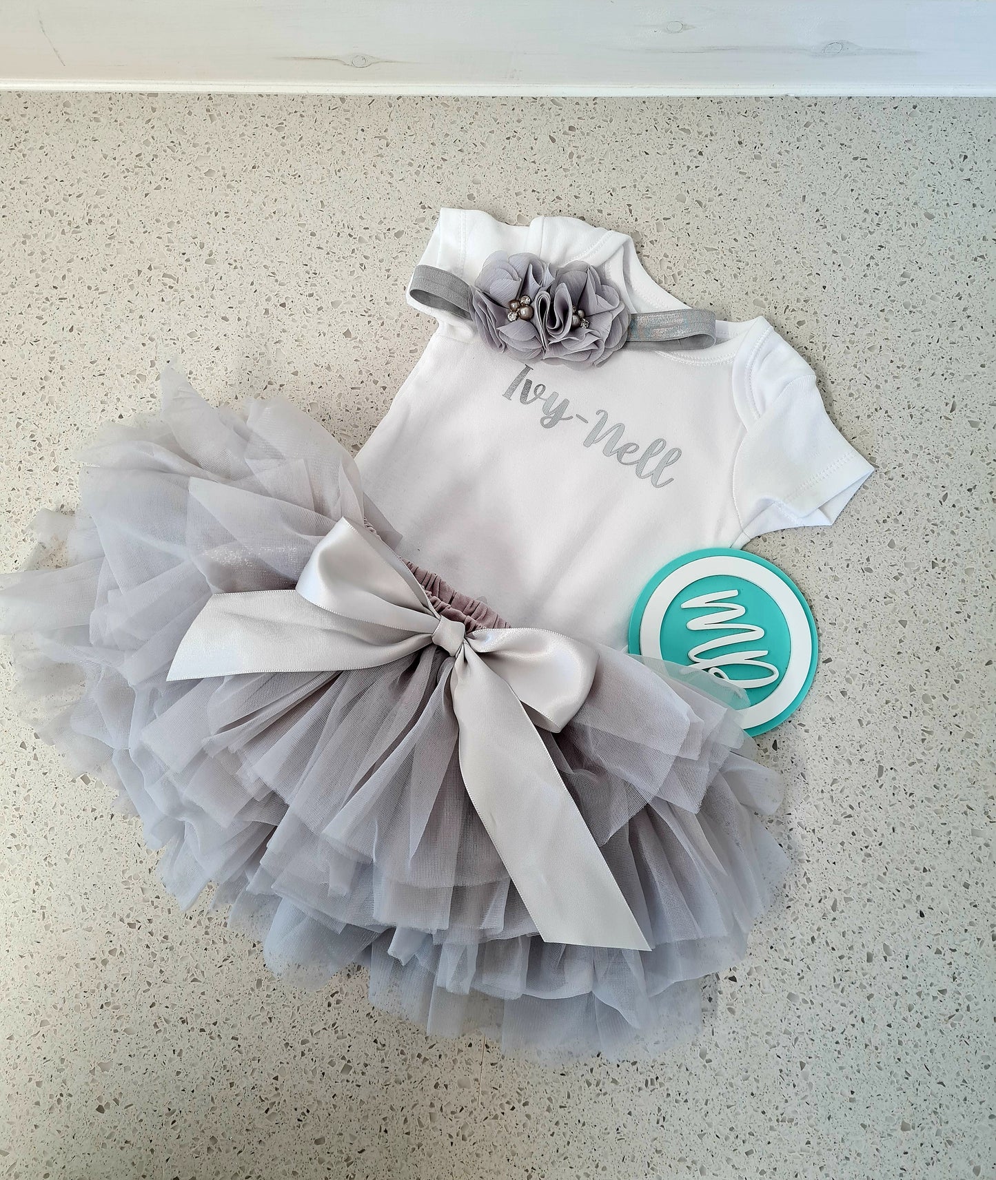 Girls Birthday Personalised Tutu Outfit - Newborn Photography - Personalised Baby Vest