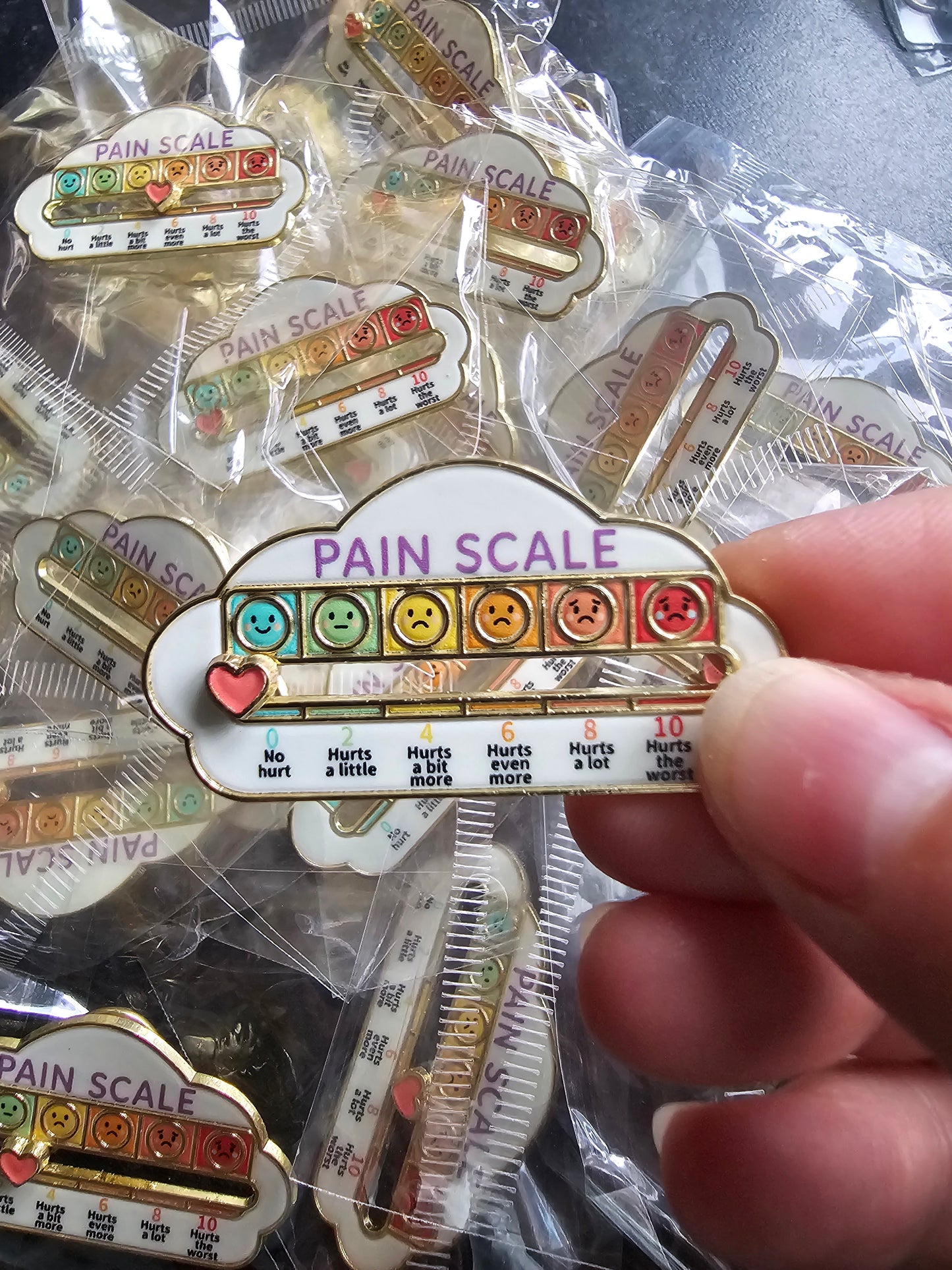 Pain Scale Enamel Pin badge. Sliding scale pain score, nurse pin, student nurse pin